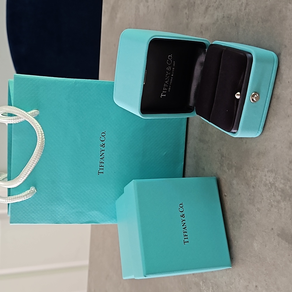 Tiffany's empty ring, box, bag set